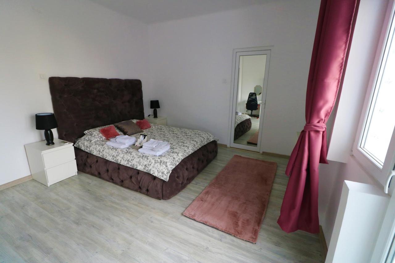 بوخارست Athenee Palace Apartment - Panoramic View Terrace & Balcony - Free Minibar المظهر الخارجي الصورة