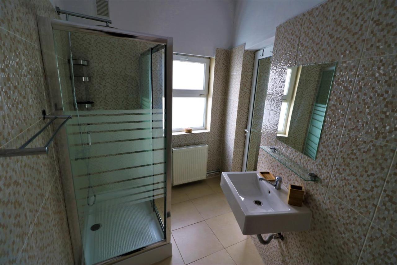 بوخارست Athenee Palace Apartment - Panoramic View Terrace & Balcony - Free Minibar المظهر الخارجي الصورة